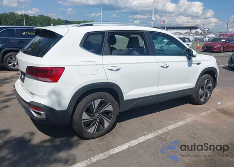2024 Volkswagen Taos 1.5T Se из США, поврежденный, VIN 3VVUX7B25RM075891